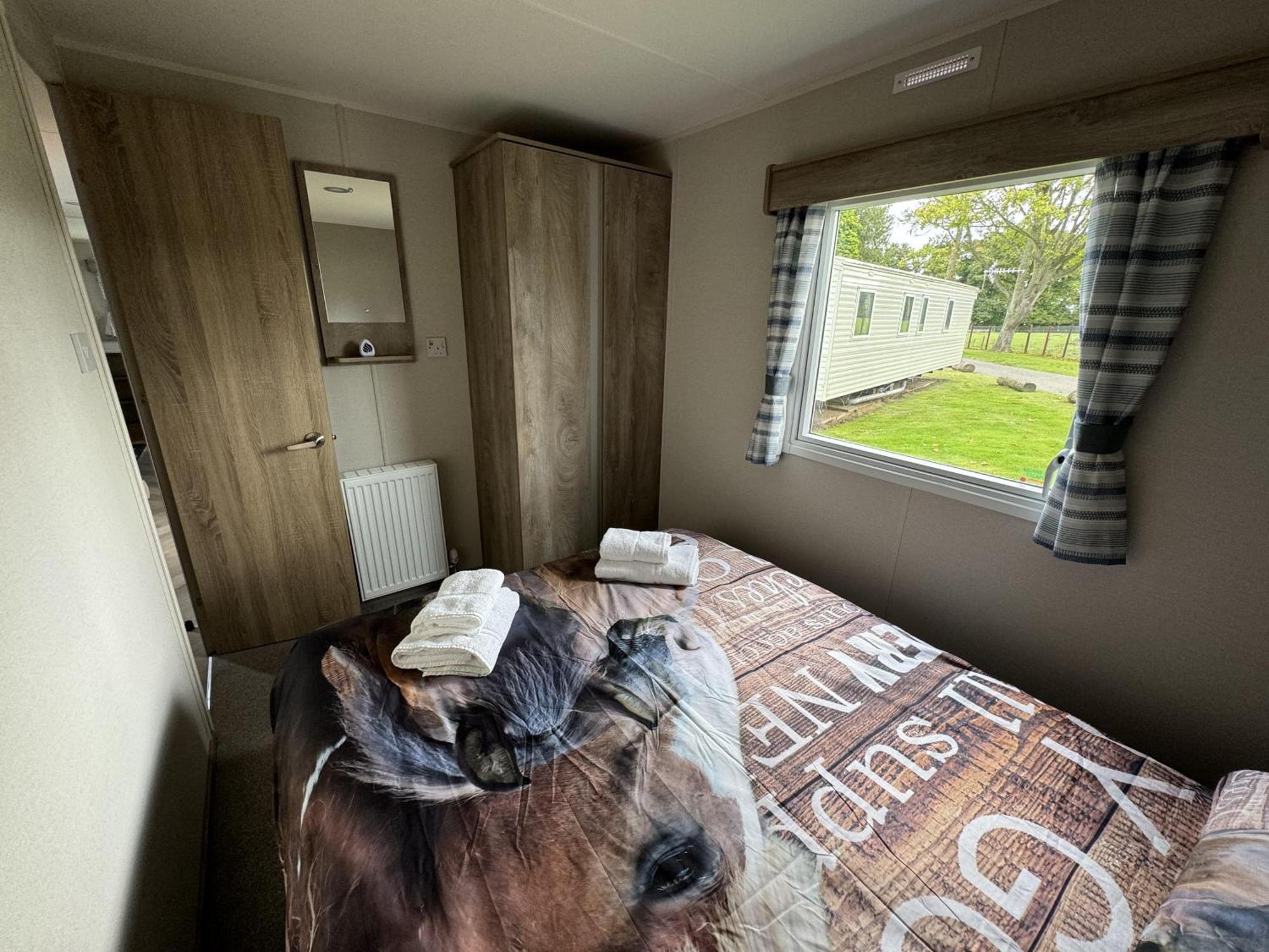 Pony Gate Caravan On Haggerstone Castle West Lawn Berwick Upon Tweed Zewnętrze zdjęcie